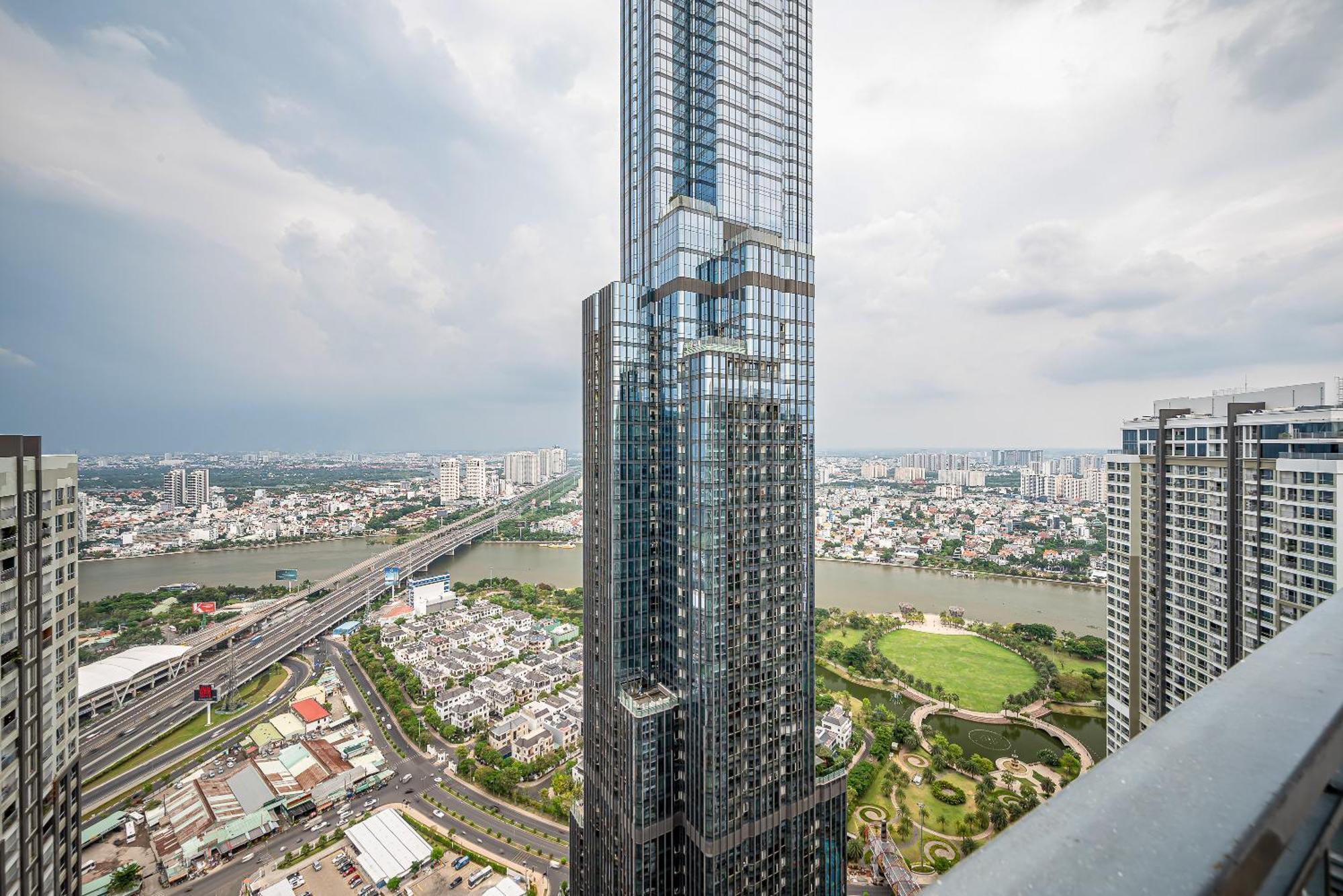 Vinhomes Luxury Art Condotel Ho Chi Minh City Exterior photo